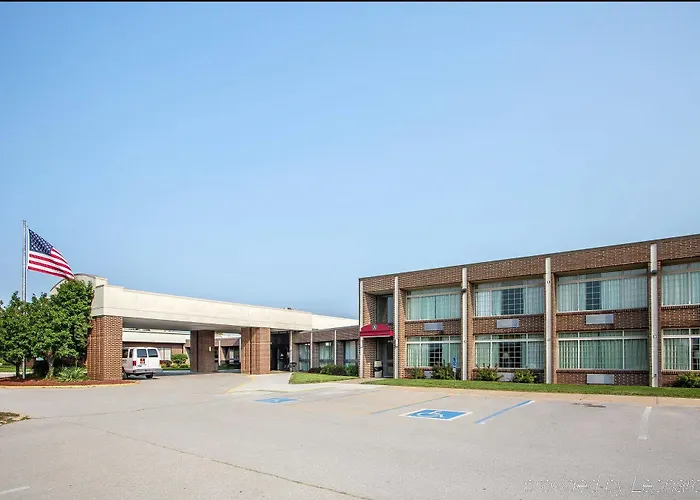 The Highlander Hotel, Ascend Hotel Collection Iowa City