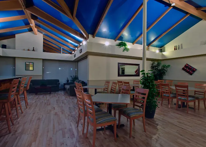 Days Inn & Suites By Wyndham Moncton