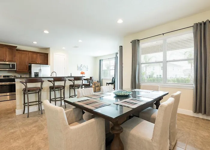 Wilmington Loop 6 Bedroom Luxury Villa With Pool And Spa Orlando