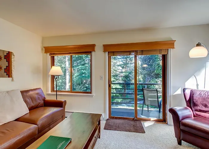 Wildwood Suites Black Bear Condo: Ski-In, Downtown Breck Breckenridge