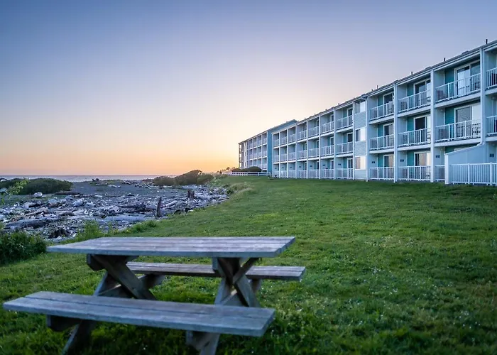 Beachfront Inn Brookings