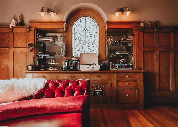 Ember Hostel Denver